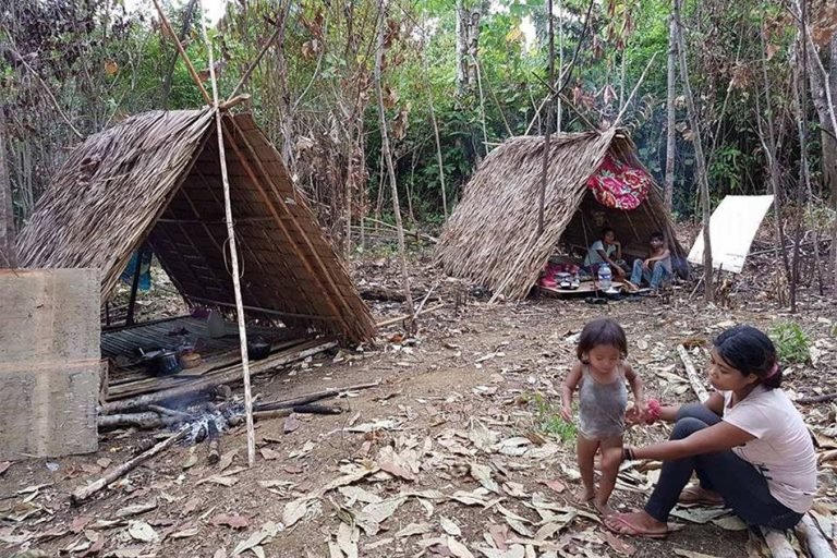Tau’t Bato Woman a Teacher to Help Her Tribe; First to Graduate