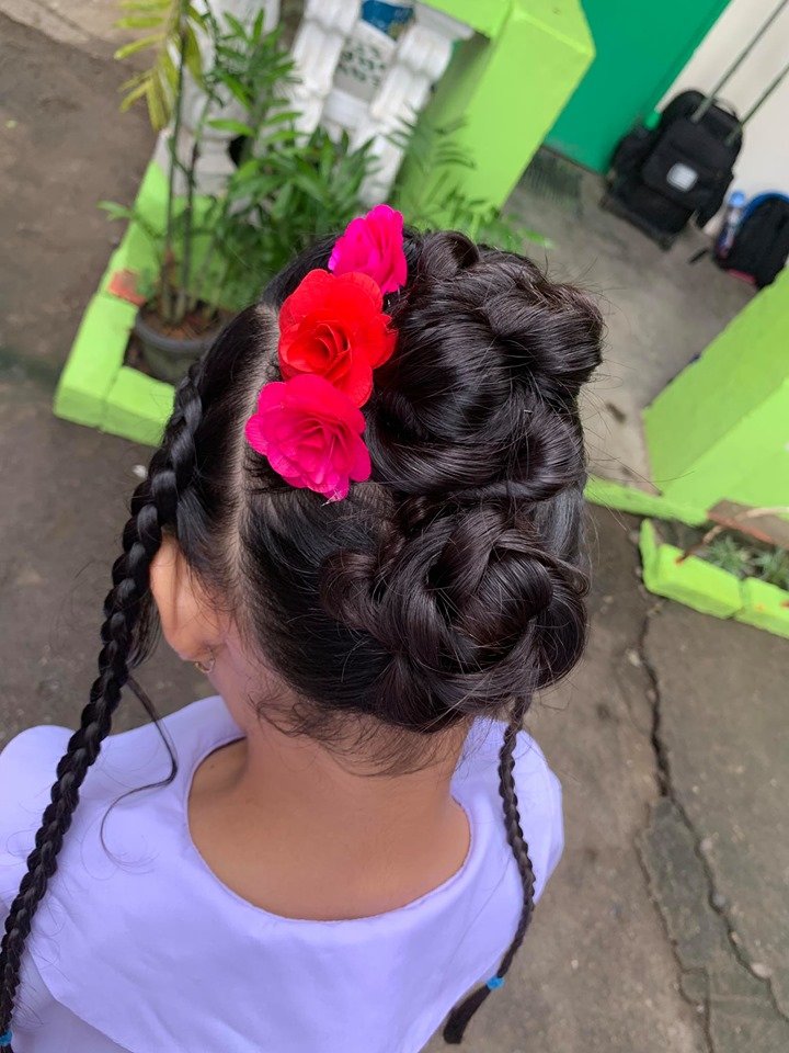 Teacher Shares Student's Elaborate Hair Styles as She Sports Different One  Each Day in School - Buhay Teacher